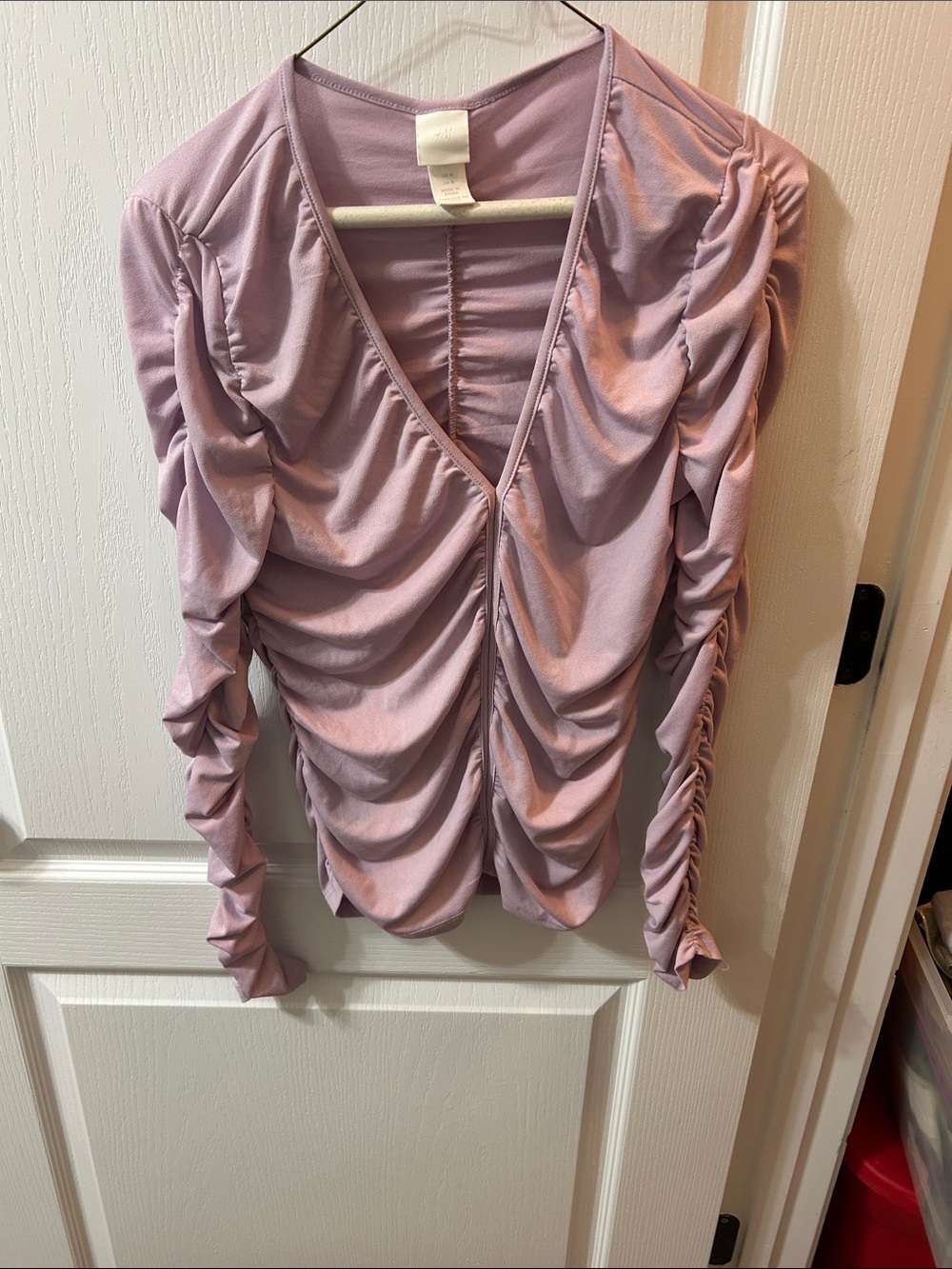 H&M Dusty Mauve Ruched V-Neck Long Sleeve Top